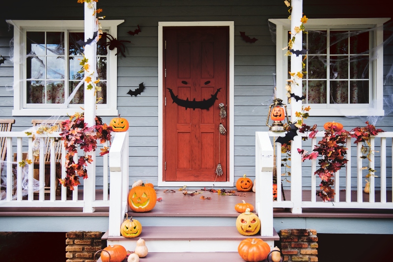 Comment décorer sa porte d'entrée pour Halloween