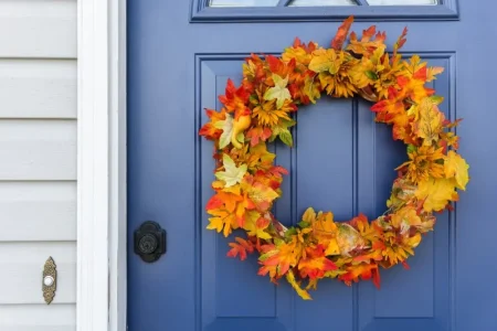 couronne-porte-d-entrée-feuilles-mortes