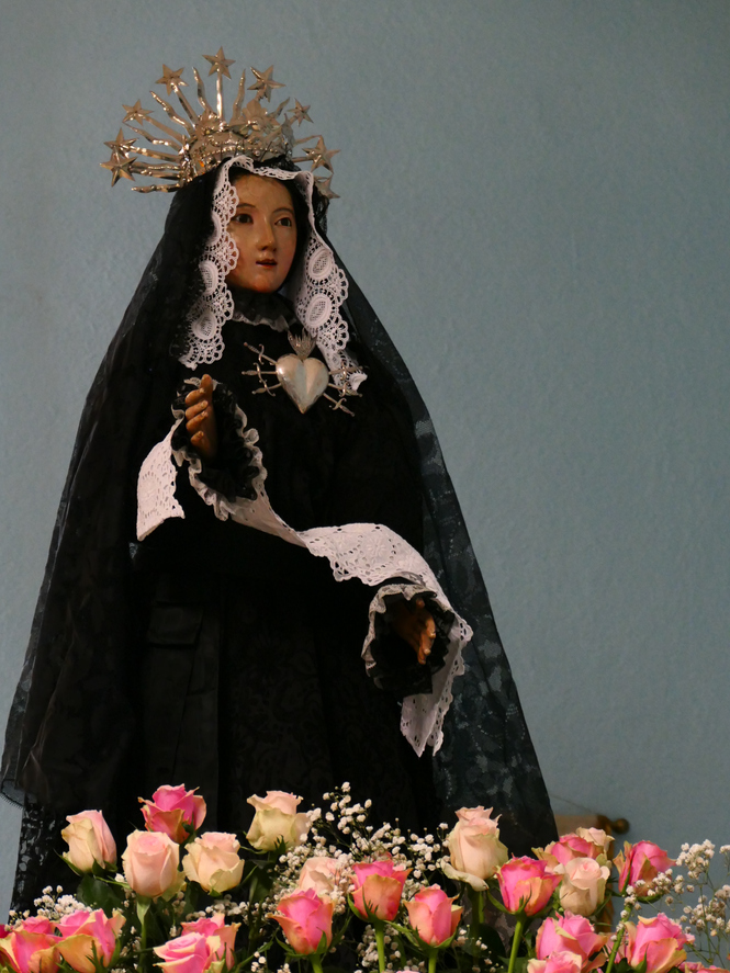 paques-perpignan-statue-vierge-eglise-st-jacques